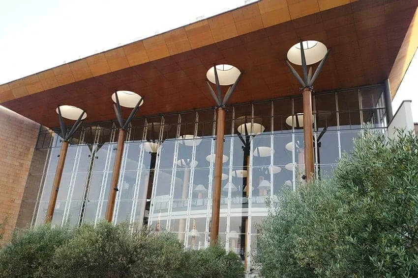 Almada Forum